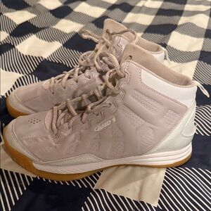 AND1 Kids Sneakers - White and Tan